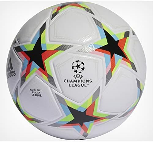 Адидас UCL конкуренција фудбалска топка