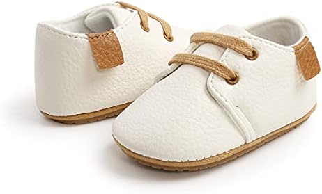 Cosankim бебешки момчиња девојчиња чевли чипка на пит -кожени патики за новороденчиња кои не се лизгаат гумени ѓон новородени